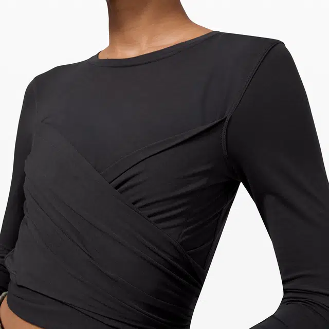 lululemon Gather and Grow T