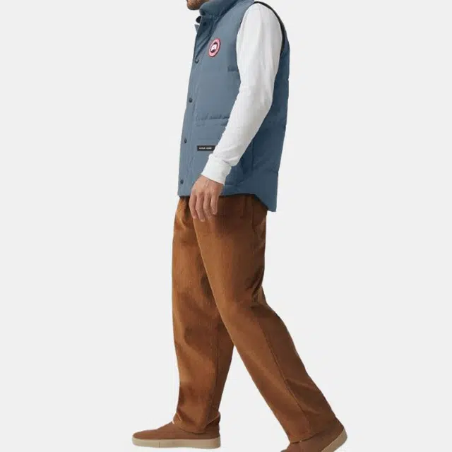 Canada Goose Freestyle crew Logo
