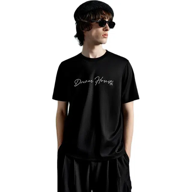 PEACEBIRD MEN Daria Song Tee Black