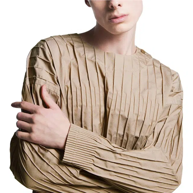 ISSEY MIYAKE T