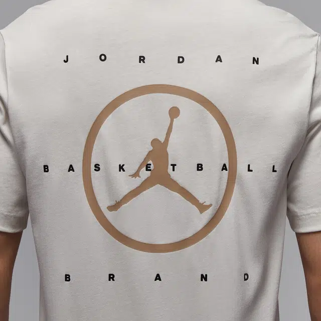 Jordan Flight EssentialsBRAND T