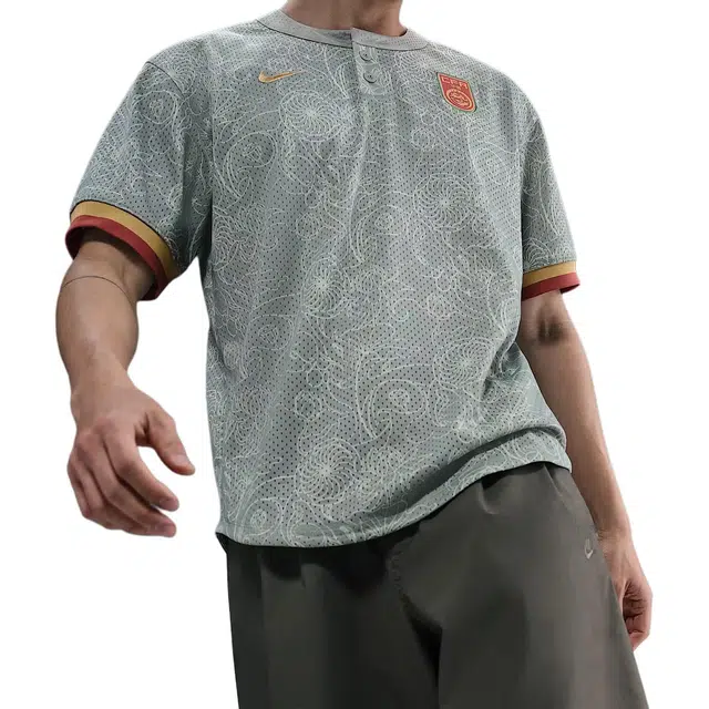 Nike Authentics Logo