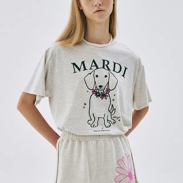 MARDI MERCREDI TSHIRT SWING THE TAIL DDANJI FLOWER NECKLACE_OATMEAL PINK SS25 T