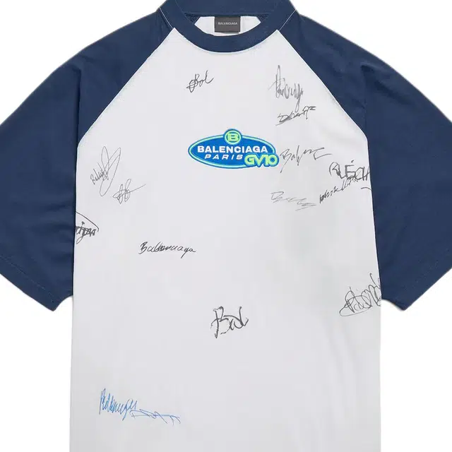Balenciaga FW25 T