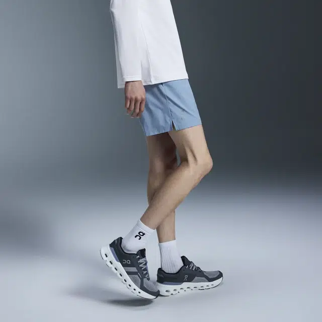 On 5" Core Shorts