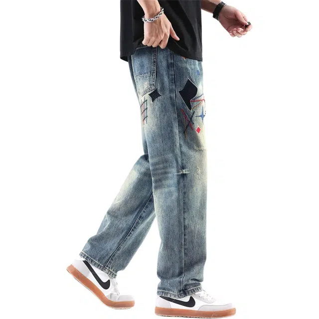 M JEANS STUDIOS 7