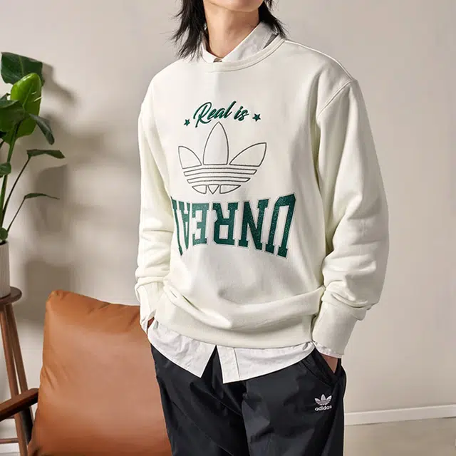 adidas originals Logo