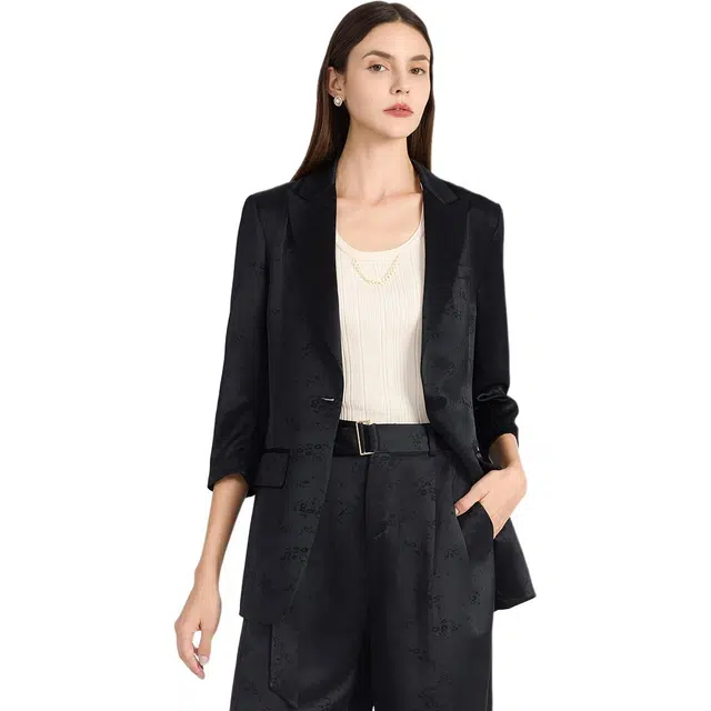 NINE WEST