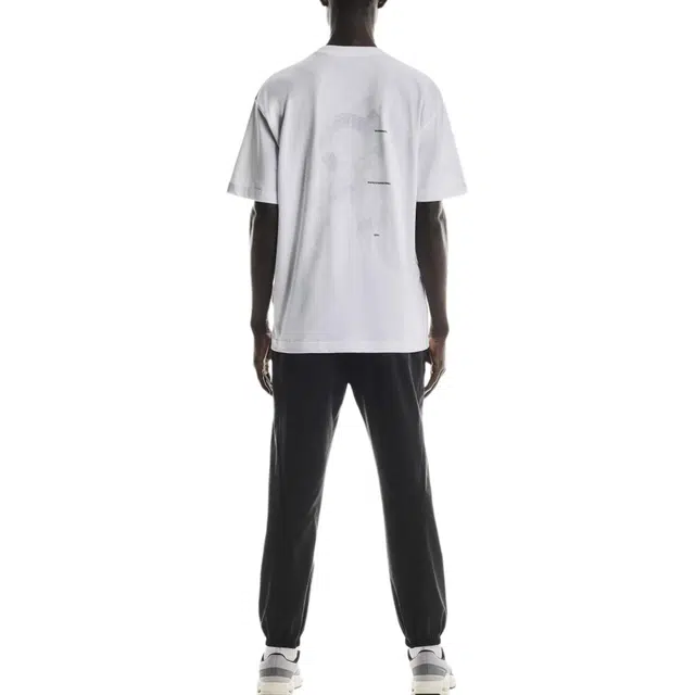 On Club Graphic T