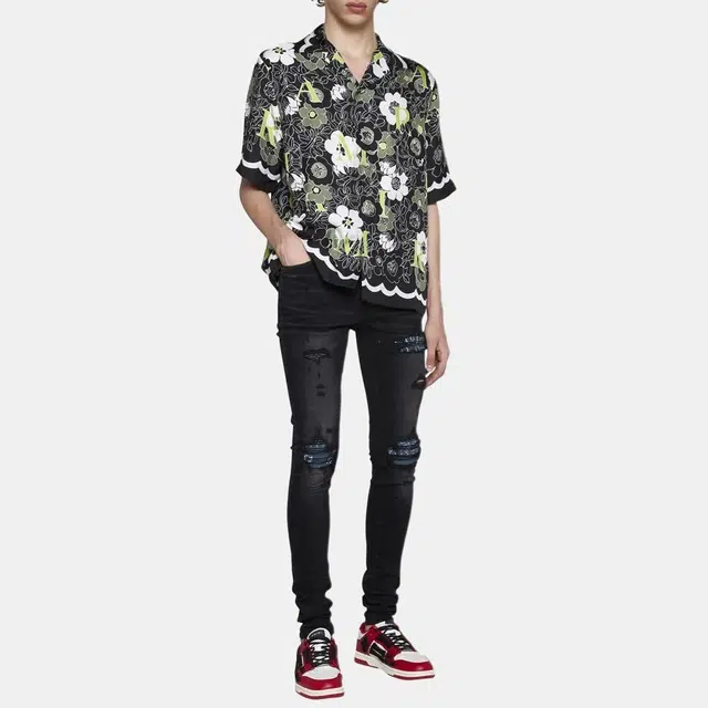 AMIRI FW22 Distressed Skinny Jeans Black