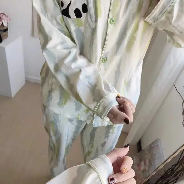 夏芬妍 简约舒适休闲不规则条纹熊猫印花翻领开衫纯棉家居服亲肤柔软长袖长裤可外穿睡衣礼盒 女款 浅绿色