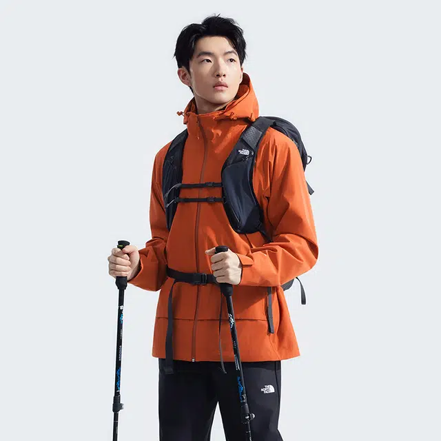 THE NORTH FACE Cascade Logo