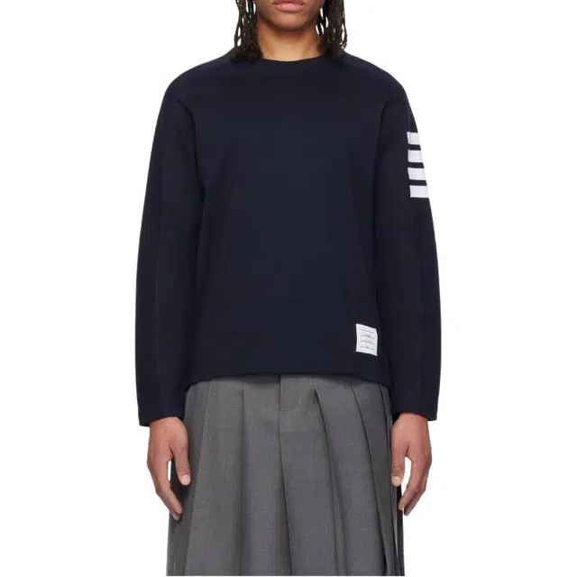 THOM BROWNE T