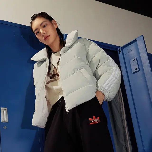 adidas originals Sportswear Hoodie Logo