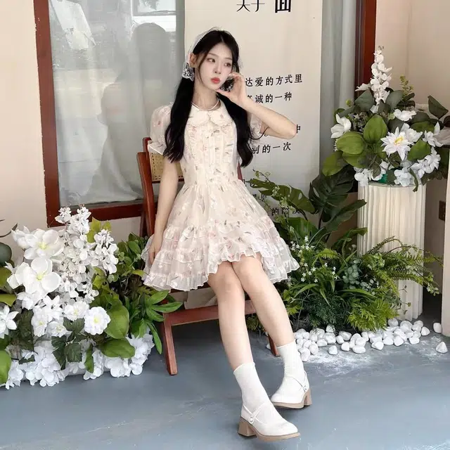 花蔓色 甜美碎花娃娃领短款时尚设计款式短袖连衣裙 女款