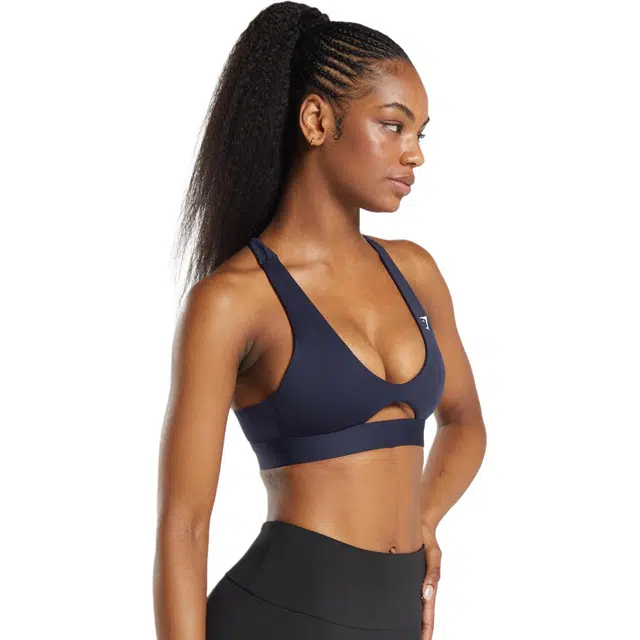 GYMSHARK Peek A Boo V