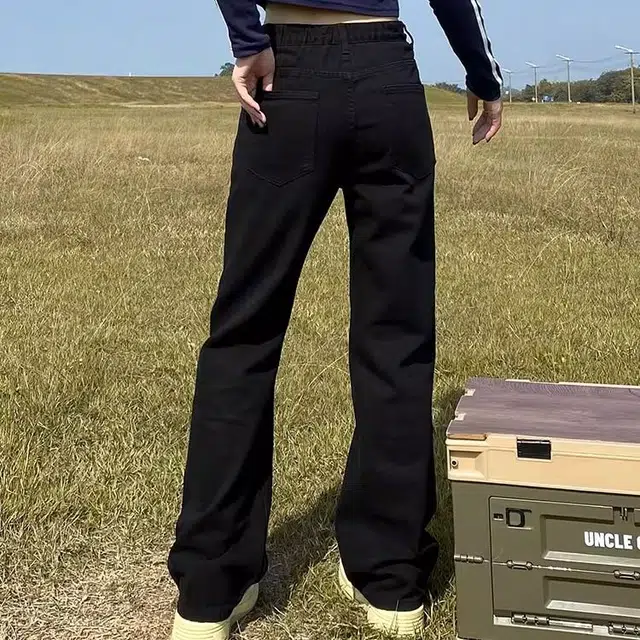 JIMIJONS ALLBLACKvibeins