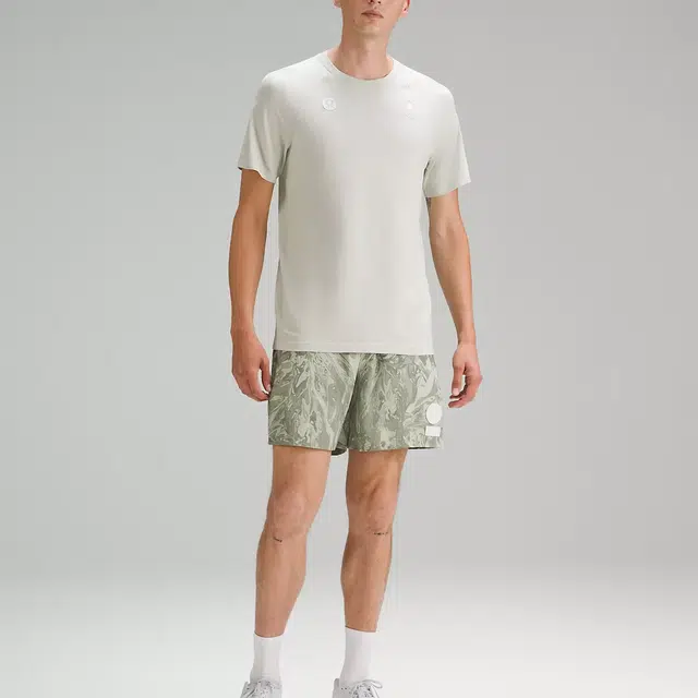 lululemon Metal Vent Tech Silverescent T Slight Stripe Light SageWhite