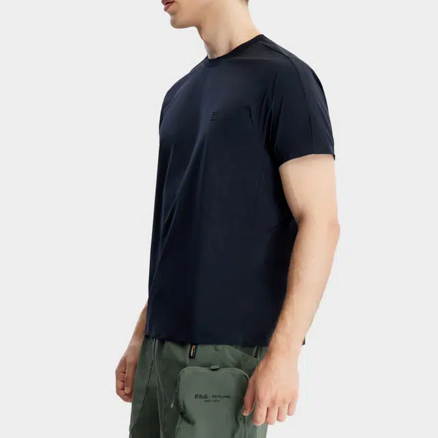 FILA T