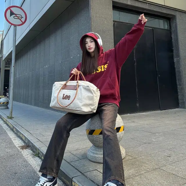 Lee