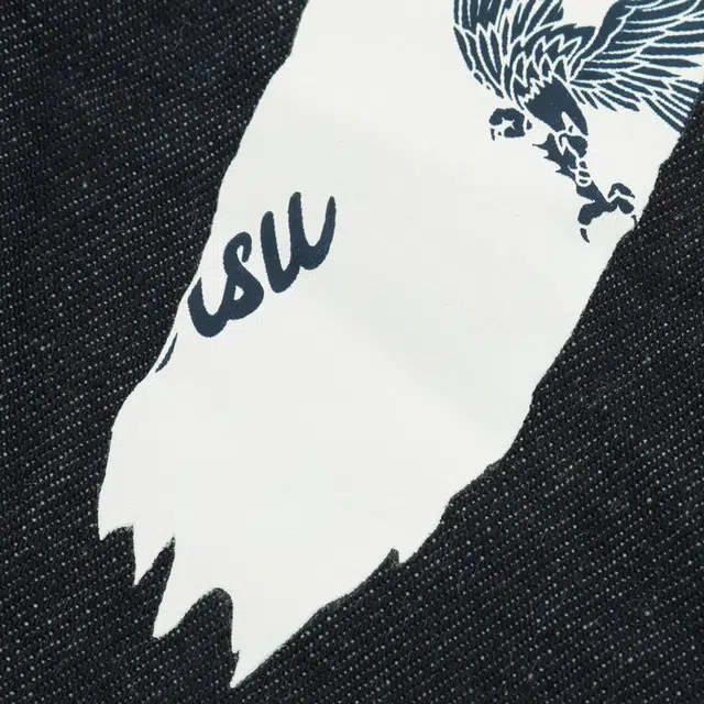 EVISU M