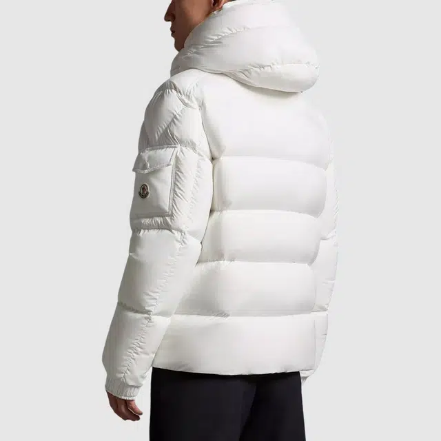 Moncler Vezere Short Down Jacket