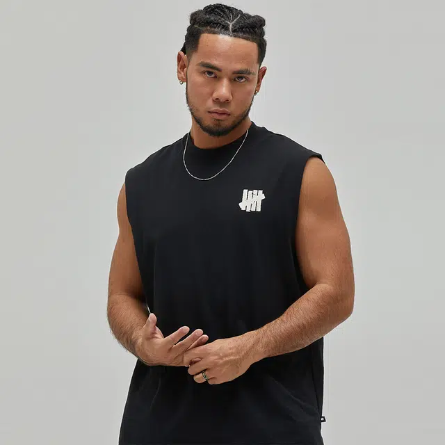 UNDEFEATED SS25 Logo