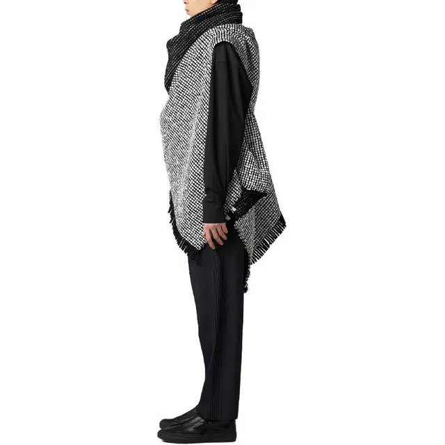 ISSEY MIYAKE FW25 FLAT