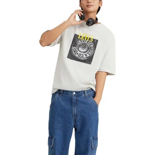 levis logoT