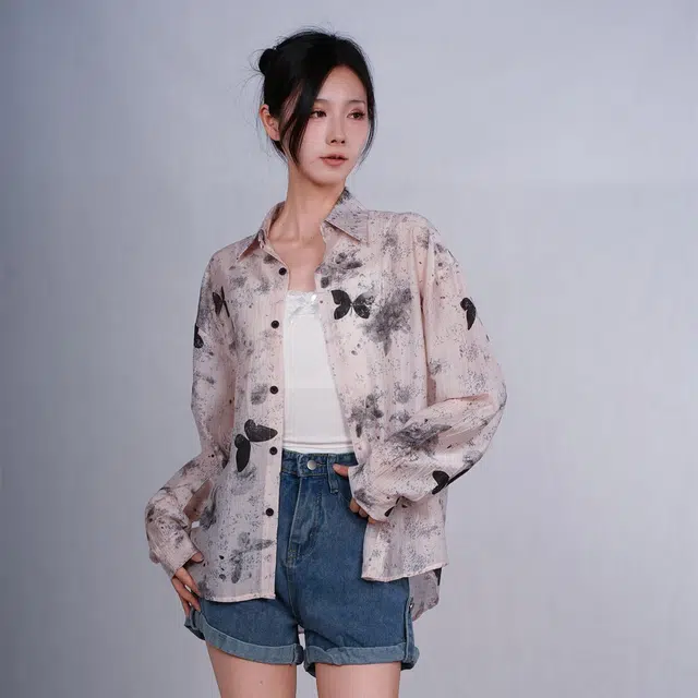 御茶家 水墨风蝴蝶印花慵懒感薄款长袖衬衫 女款 粉色