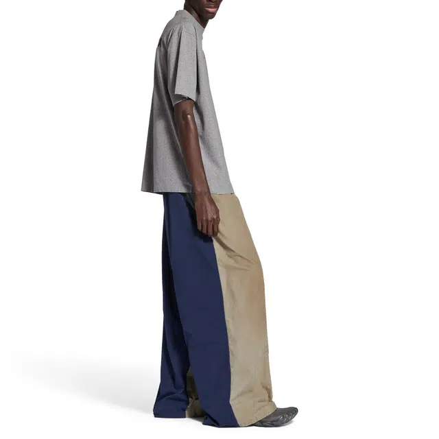 Balenciaga FW25 T