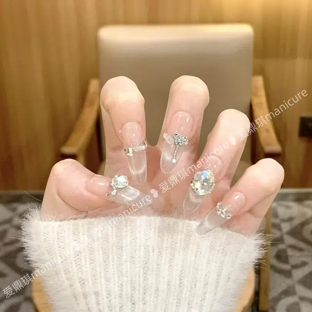 爱鼎琪 融雪之时 手工美甲显白高级冰透猫眼蓝微笑法式轻奢碎钻  椭圆尖型裸色渐变 纯欲
