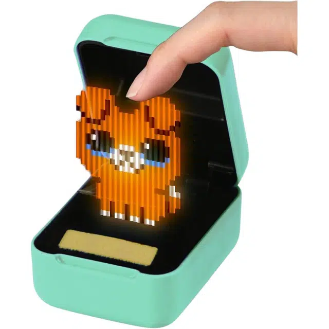 TAKARA TOMY