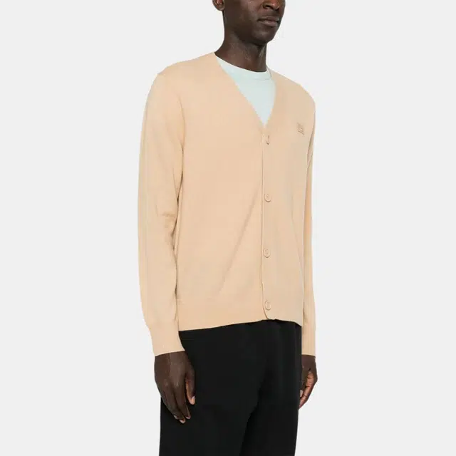 Acne Studios V