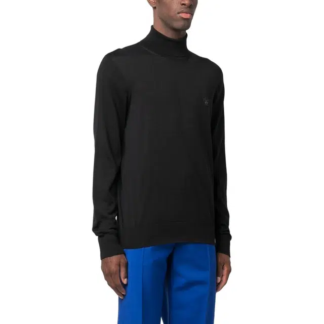 VERSACE T