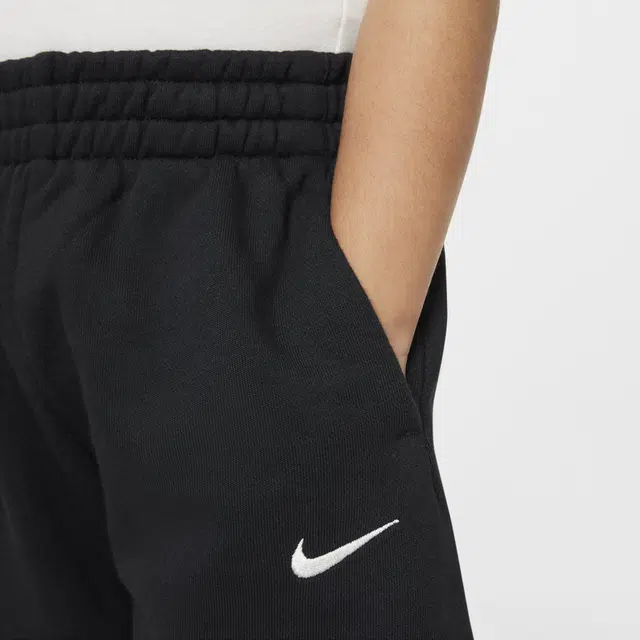 Nike SwooshIcon Sportswear NSW Logo