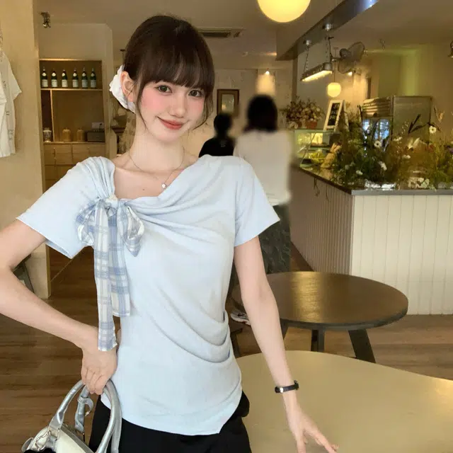 Kiki Clothing Boutique T