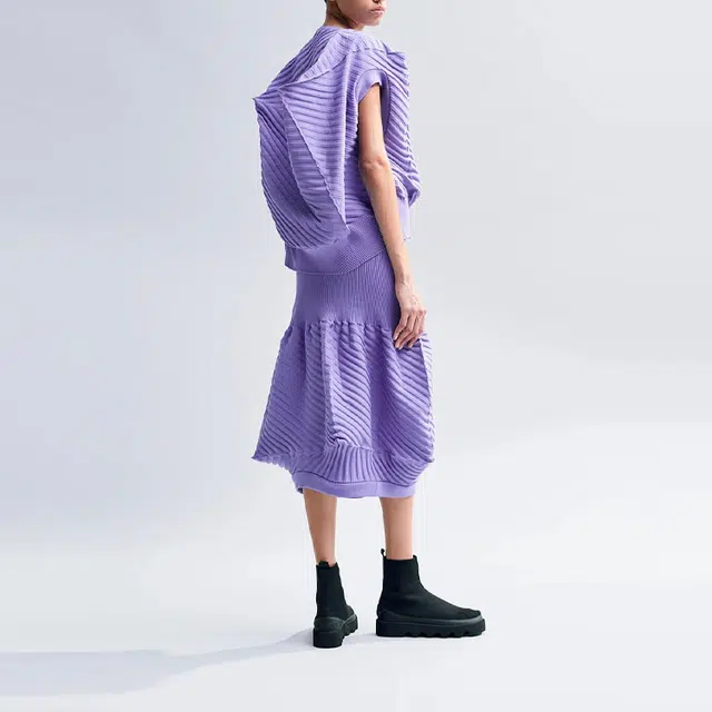 ISSEY MIYAKE SS23 T