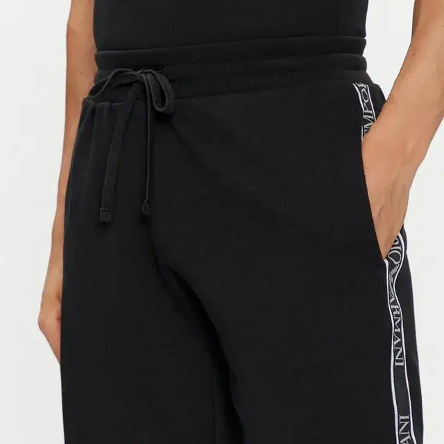 EMPORIO ARMANI SS24 Logo