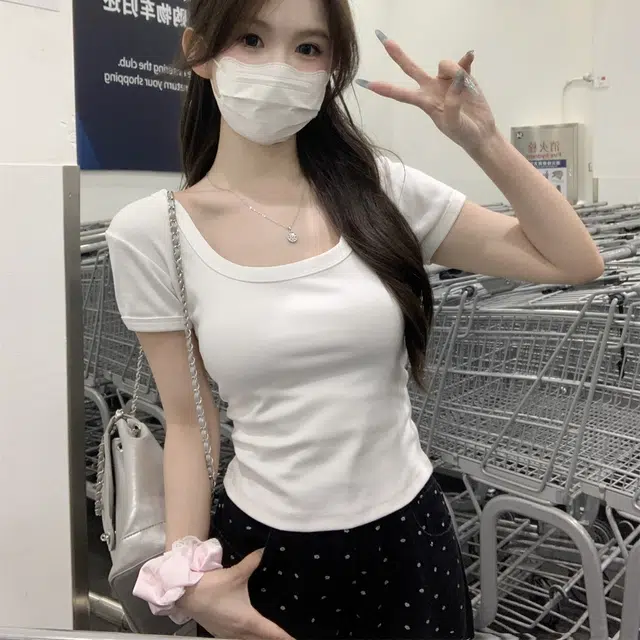 Kiki Clothing Boutique T