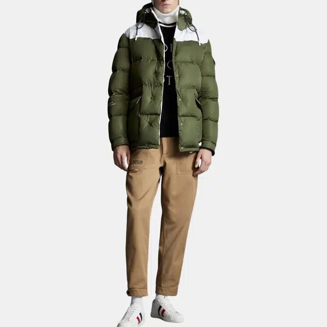 Moncler SS22