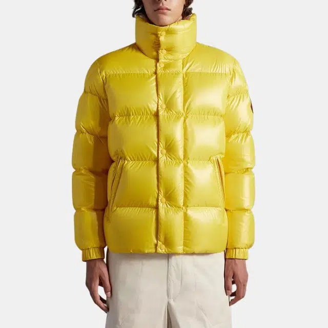 Moncler FW22 DervoxLogo