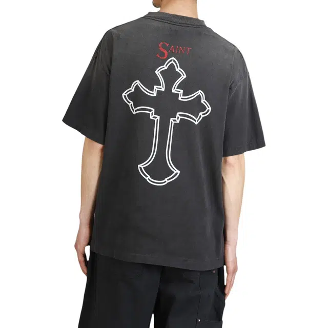 SAINT Mxxxxxx x 2Pac SS25 T