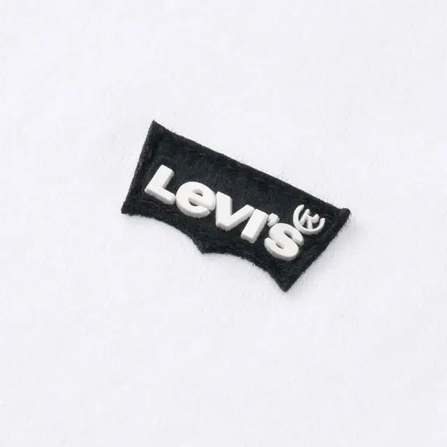 levis T
