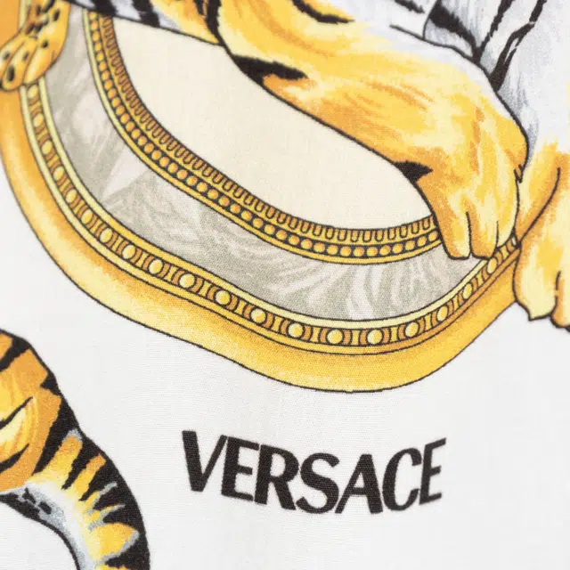 VERSACE