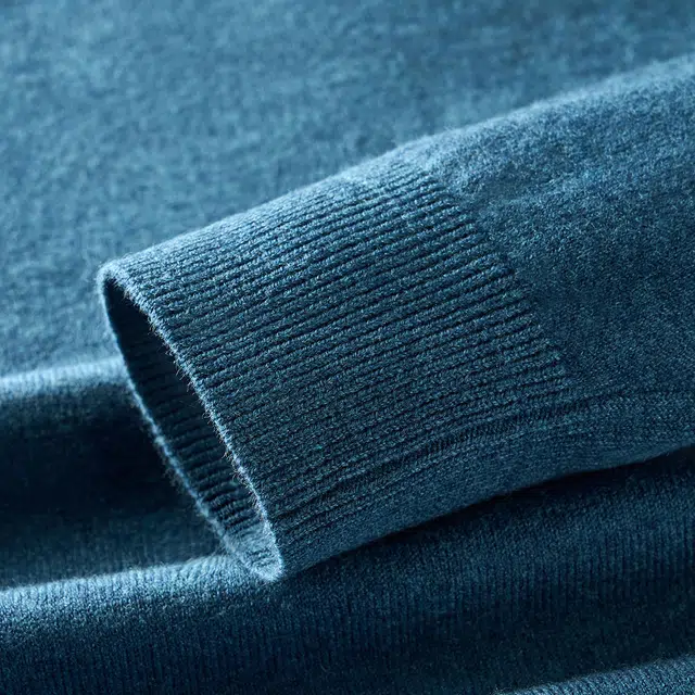 红豆 可机洗纯色圆领套头毛衣 男款 浅蓝