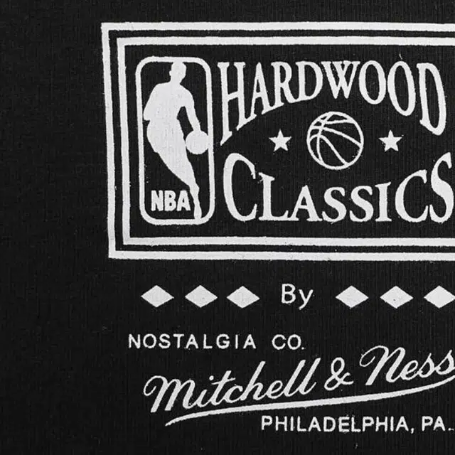 Mitchell Ness 76 T