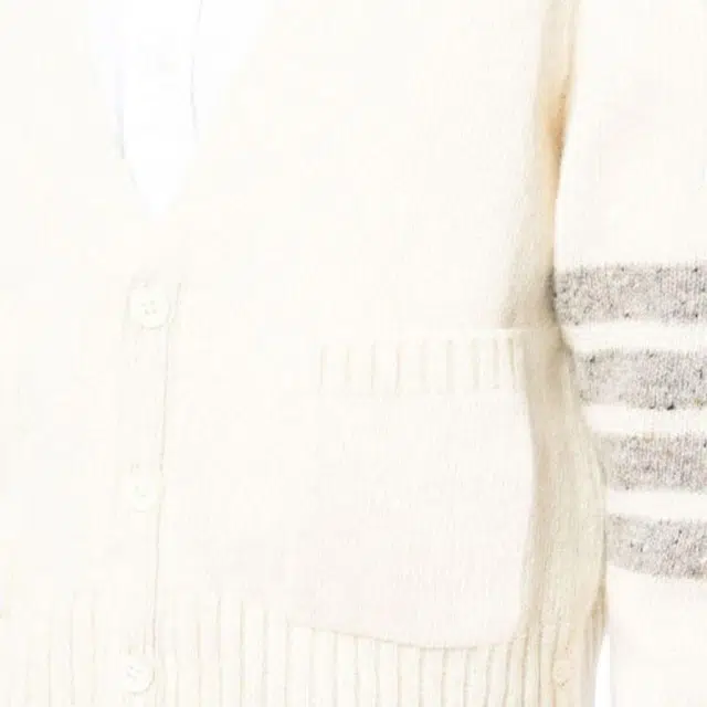 THOM BROWNE FW22 V