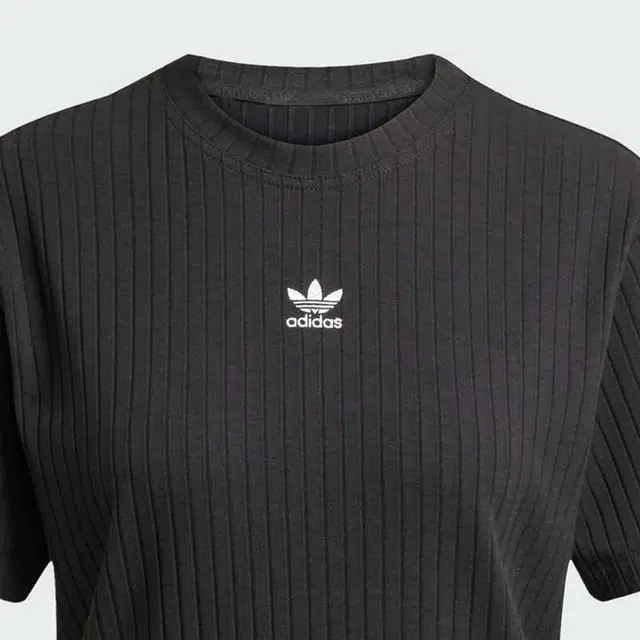 adidas originals ESSENTIALS T