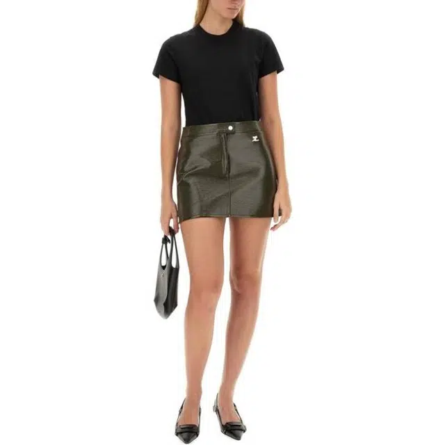 COURREGES T